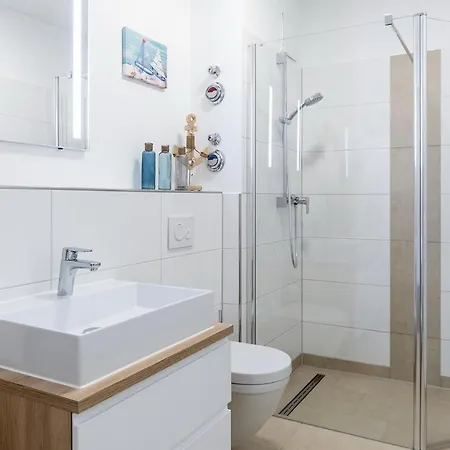 Ostseeallee Ostseeallee 4-35 4*